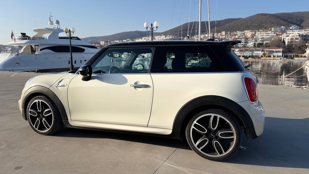 Продавам MINI Cooper SD F56