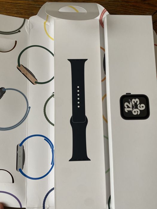 Продам часы apple watch