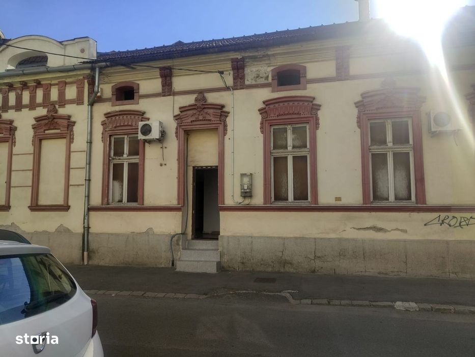 Spațiu comercial de vânzare – Zonă ultracentrală, Oradea