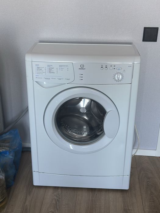 Стиральная машина Indesit на 3 кг