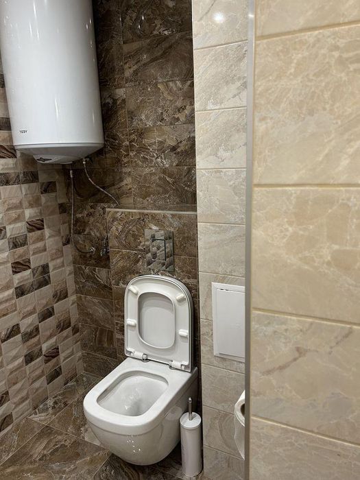 Дава се под наем Тристаен апартамент в Варна, Автогара - 115 кв.м за 715 € - Снимка #6