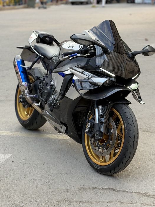 Yamaha r1 original