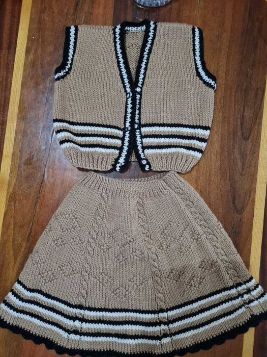 Вязанные вещи для девочки
