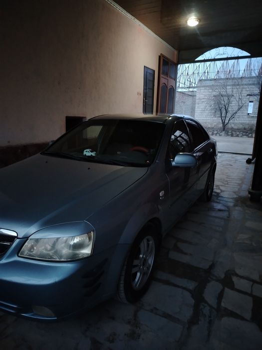 Lasetti 1.8 sotiladi hamma joyi zur 40foiz kraska bor yuzaki