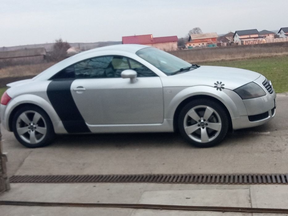 Vând Audi TT 2001
