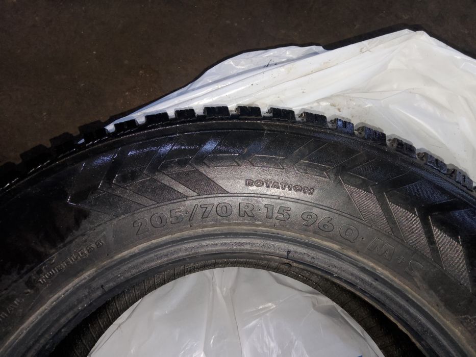 Продам шины комплект 4 штуки