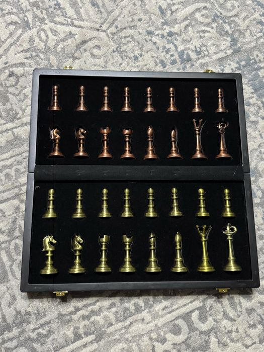 Продам Шахматы Коллекционные