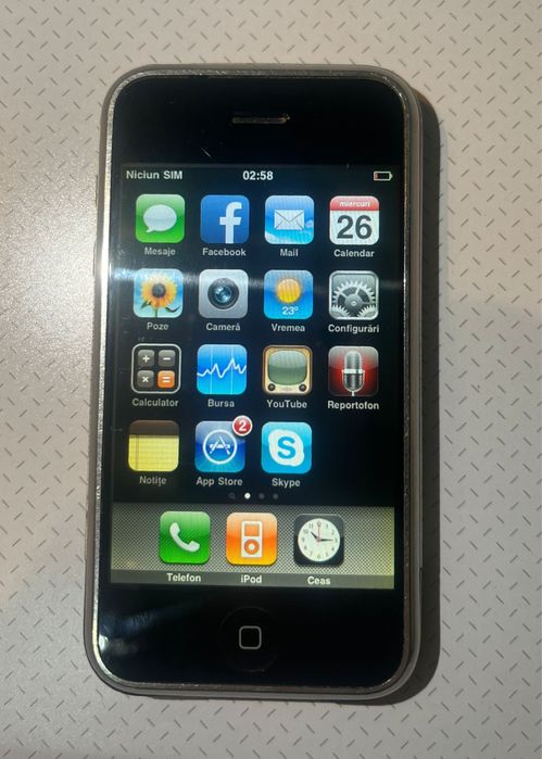 Iphone 2g ( Apple first generation )