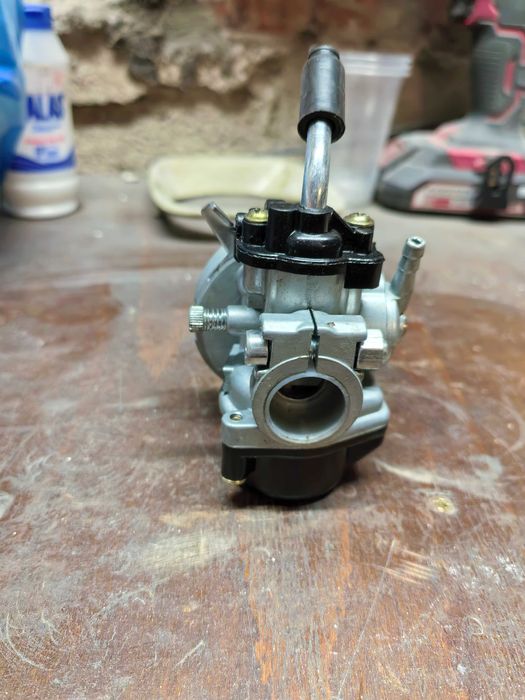 Карборатор за велодвигател, веломотор