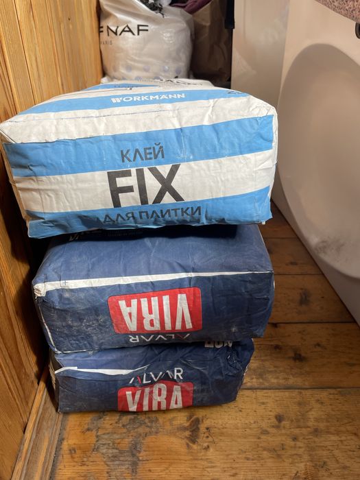 Продам клей для плиток