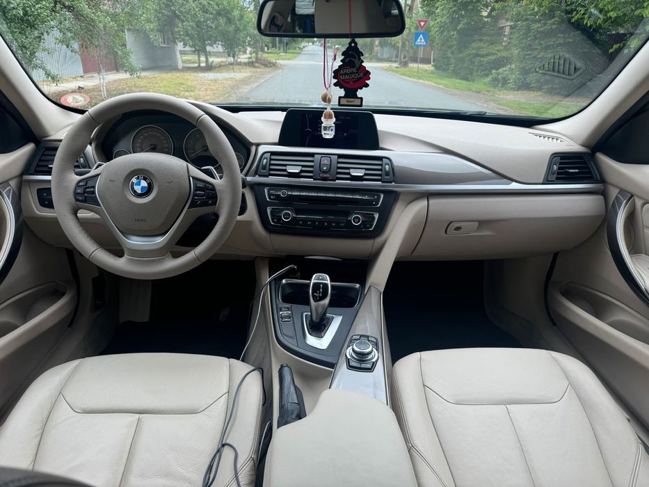 BMW Seria 3 / 320d / Automata / 185 CP / Bi-Xenon / Angel Eyes