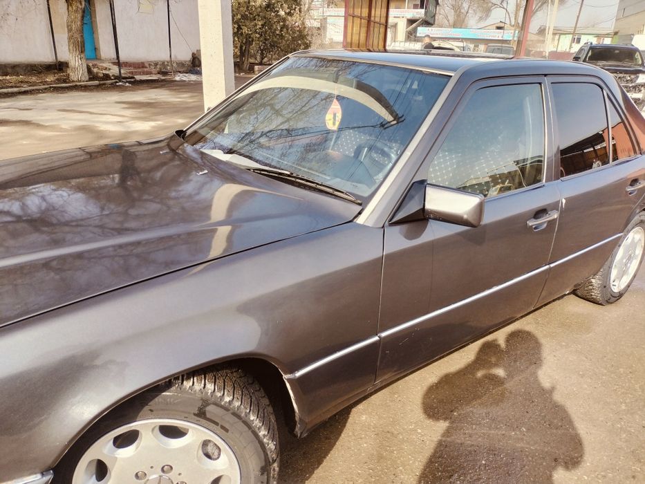 Mercedes 230 обмен предлагайте.