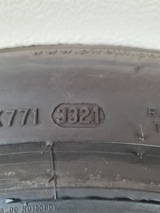 Зимни гуми 4 броя PIRELLI SottoZero 225 55 R17 дот 3321