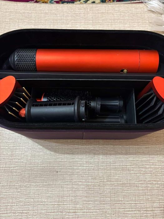 Дайсон оригинал  продам