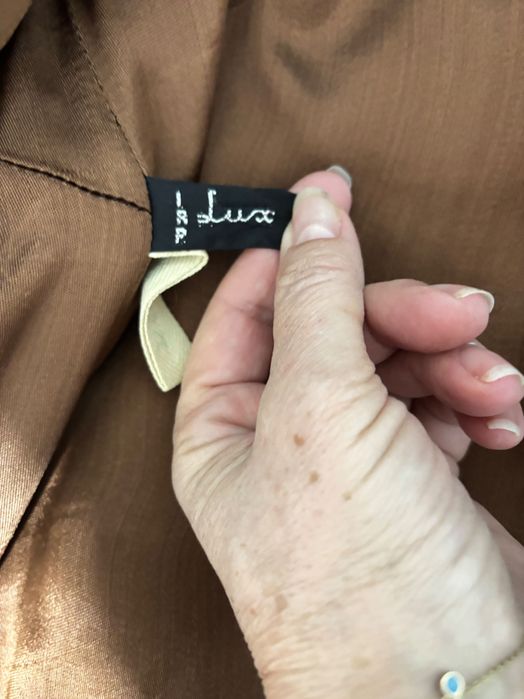 Haina din blana de nutrie, purtata dar in stare foarte buna