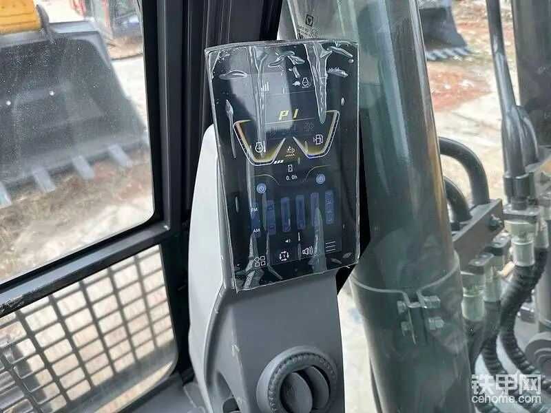 XE335G —  гусеничный экскаватор XCMG 1,8 куб в наличии