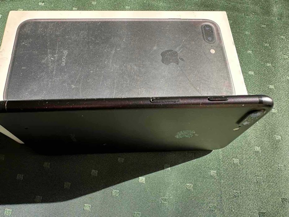 iphone 7 plus черен