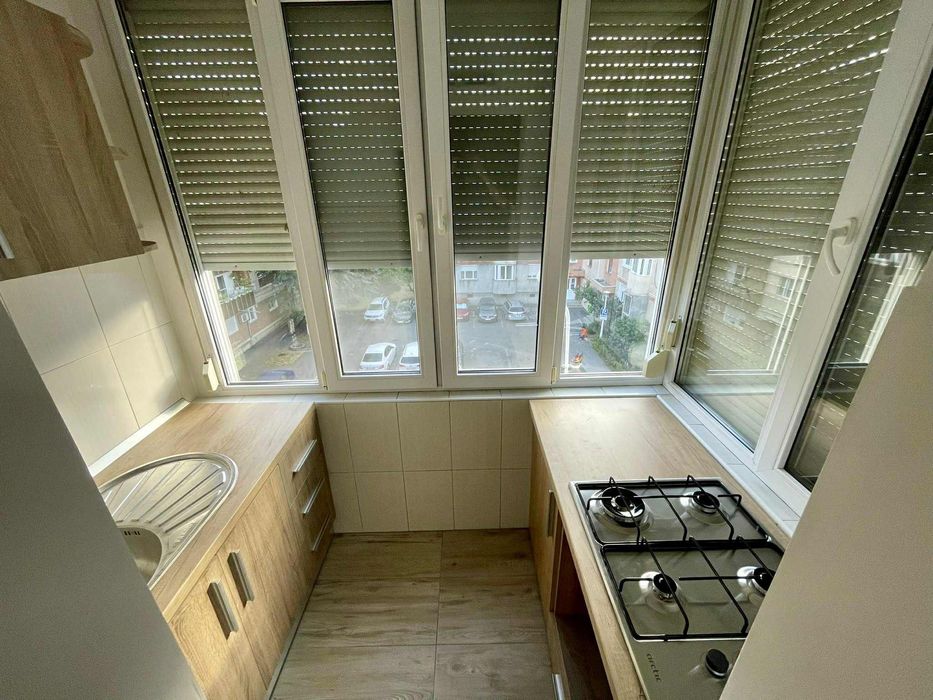 Inchiriez apartament PB cu 2 camere rogerius et 3 din 4