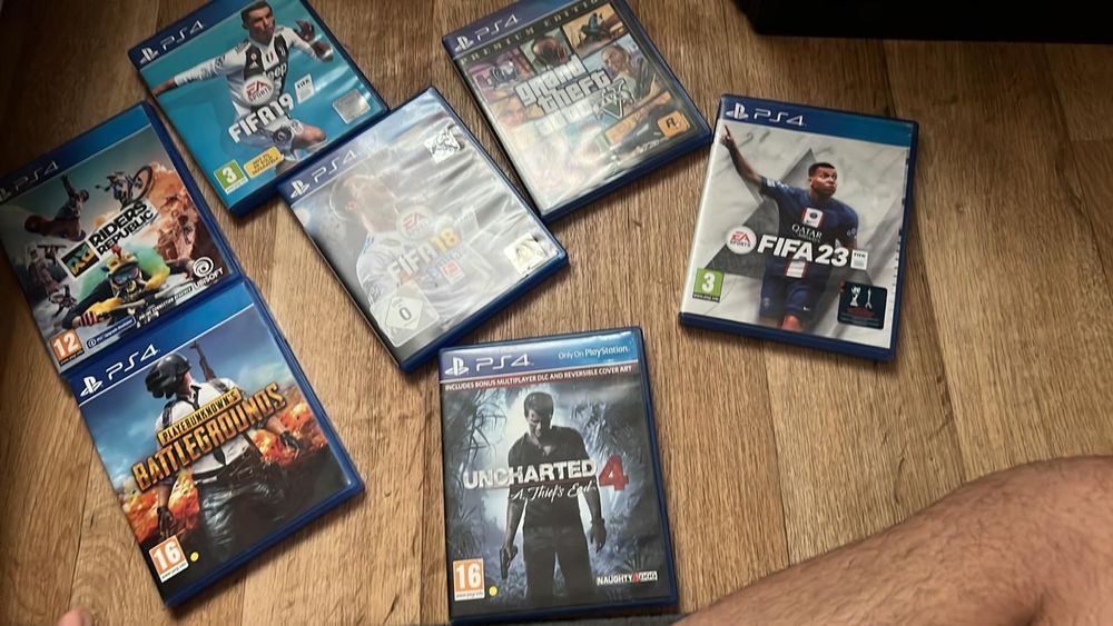 Playstation slim 4