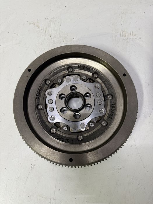 Volanta masa dubla 2.0 DSG cutie automata Passat B6 B7 CC Golf 6 A3 2.0 Diesel CBA CBAB CBBB BKP BKD BMP