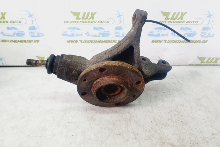 Fuzeta dreapta fata 1.6 hdi Peugeot 308 T7  [din 2007 pana  2011] seria