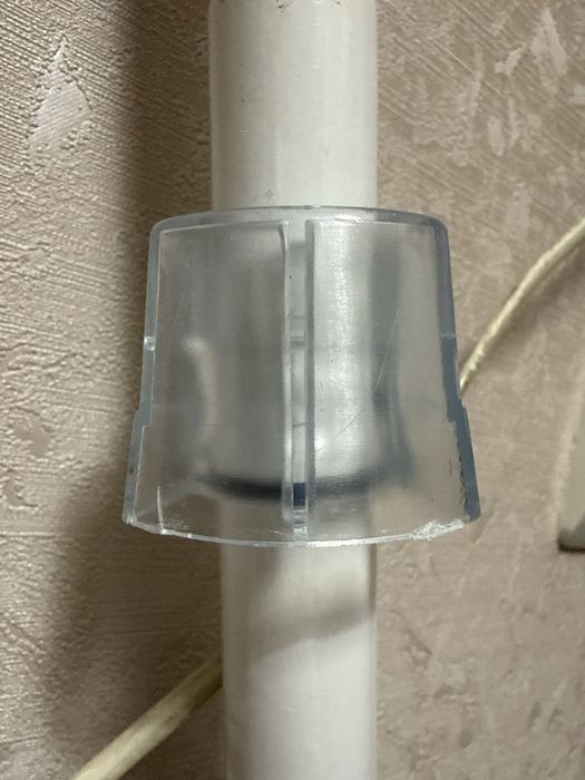 Угловые полочки в ванну