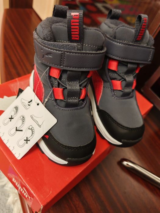 Vând încălțăminte bebeluși