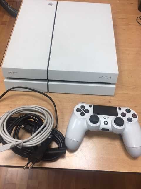 Sony PS4 500GB с гаранция!
