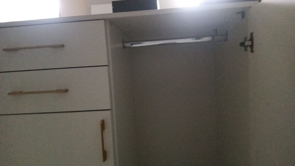 Продам шкаф новый