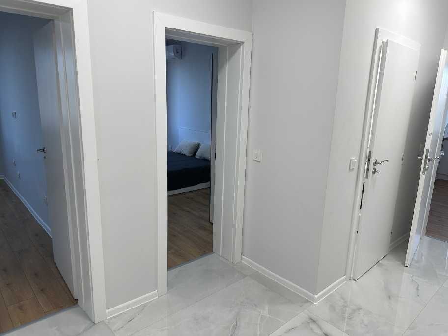 Дава се под наем Тристаен апартамент в София, Център - 110 кв.м за 700 € - Снимка #8