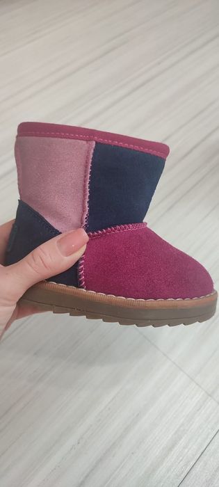 Продам детские зимние сапоги