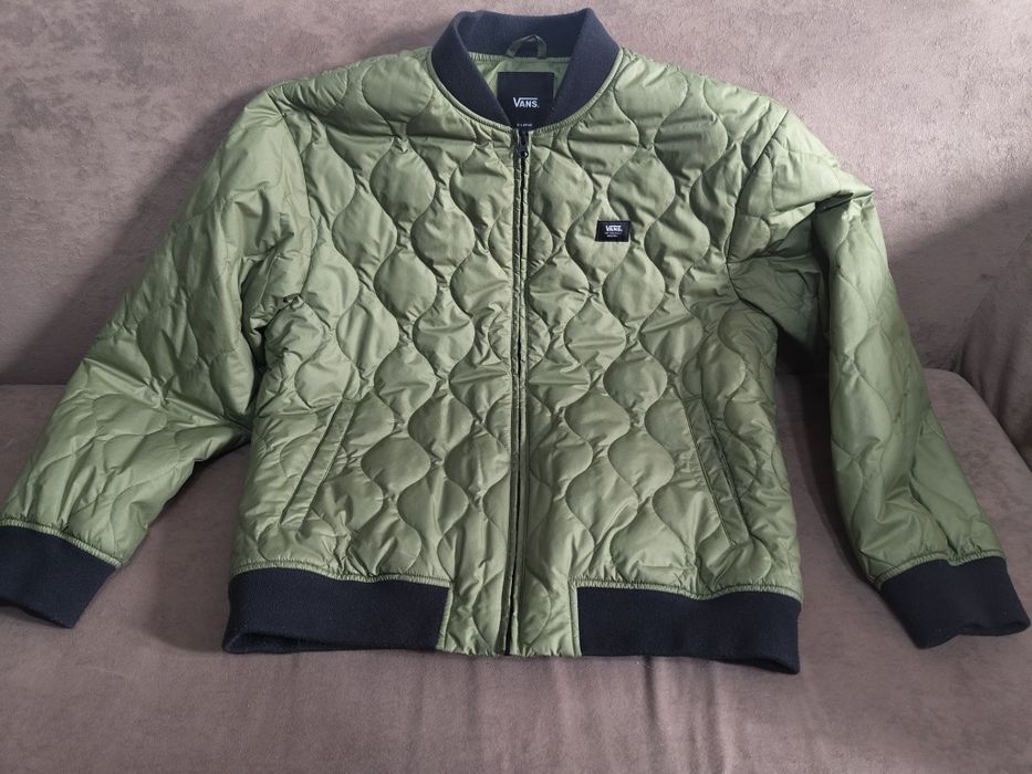 Bennet Quilted Bomber Jacket in Green| Vans ES