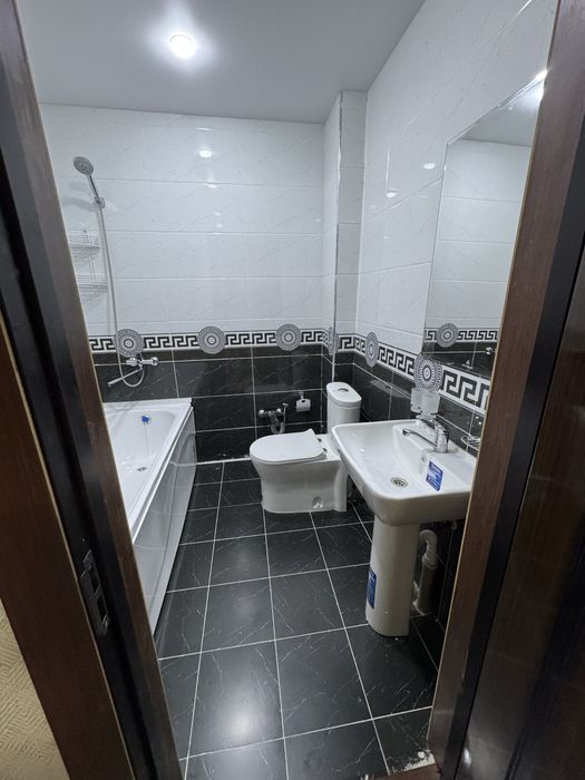 Buxoro shahar markazidagi yangi qurilgan barcha qulayluklarga ega