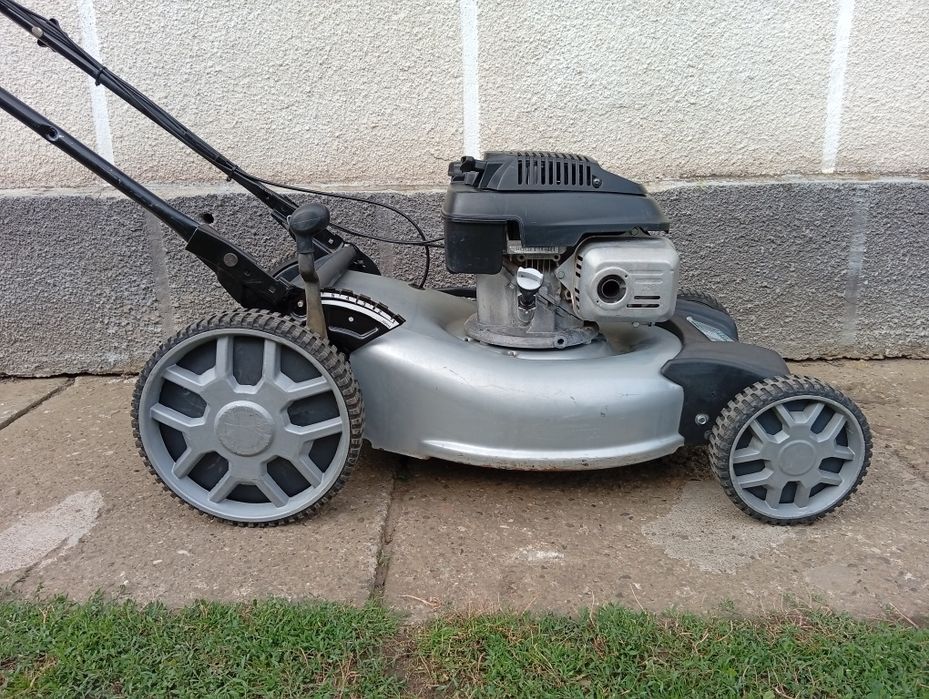 Mașină de tuns gazon ,cositoare iarba MTD HONDA