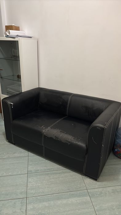Двуместен диван, изкуствена кожа