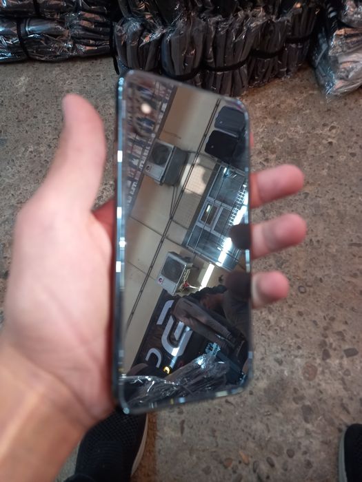 Sotiladi iphone x 64gb