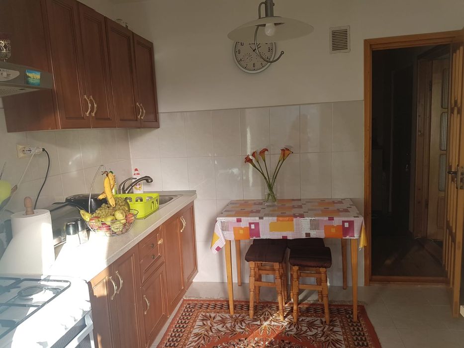 Închiriez apartament