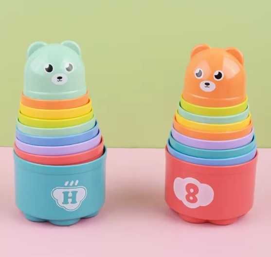 Образователни чаши цифри и букви