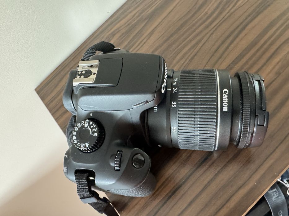 Canon EOS 4000D Като Нов