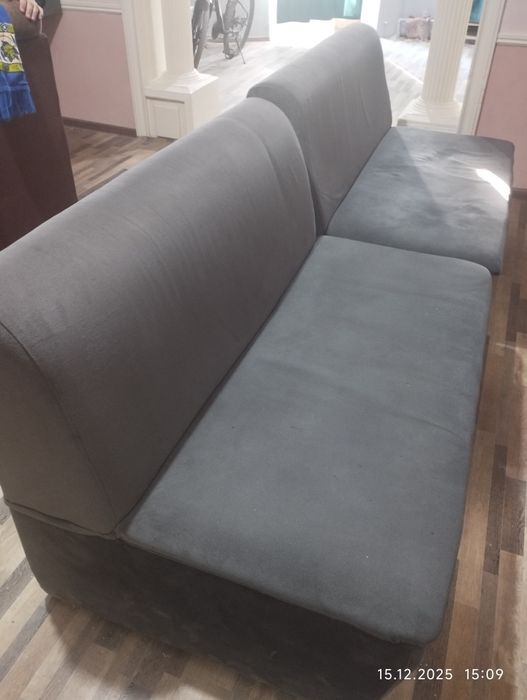 Диван серый 130х90