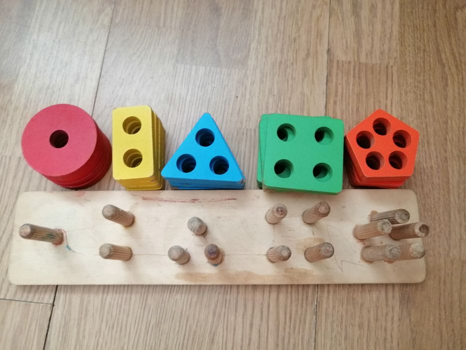 Развивающие игрушки