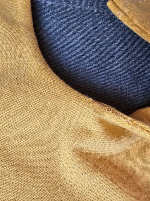 Продам комбинезон для малышей
