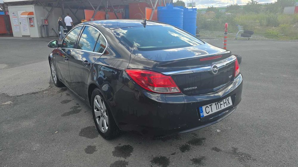 Opel Insignia Limousine 2.0 CDTI | Automată | 253.000 km | Navigație | Cameră
