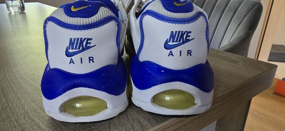 Маратонки Nike 37.5