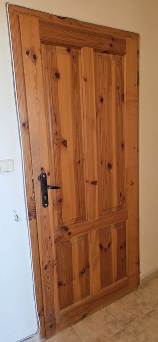 Масивни чамови врати