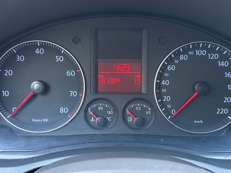 VOLKSWAGEN Golf 2005 — imagine 5