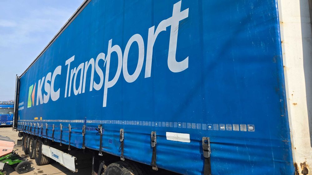 Semiremorca prelata de cereale