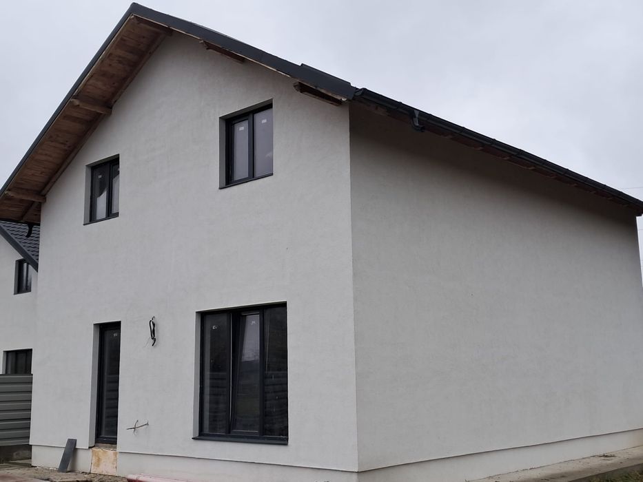 Vand casa 4 camere toate utilitatile 150 mp utili