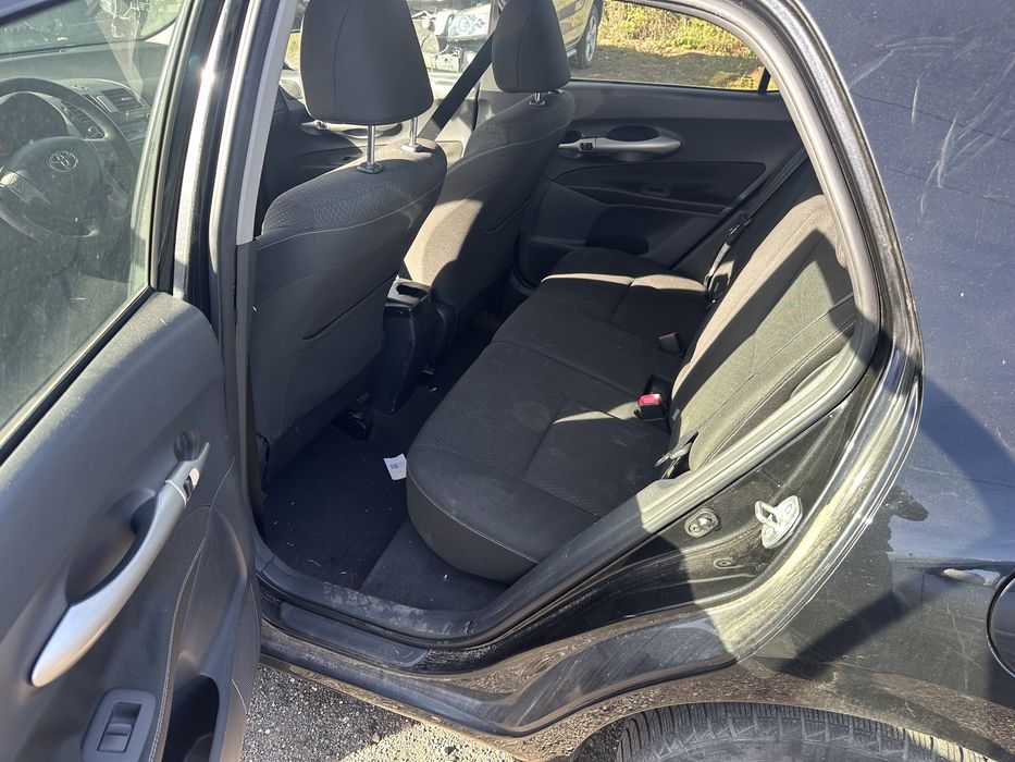 Тойота Аурис Toyota Auris 2.2 dcat 177кс На части!