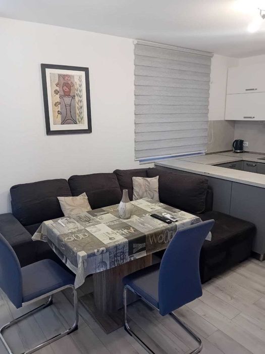 Дава се под наем Двустаен апартамент в Свиленград - 72 кв.м за 448.8 € - Снимка #3